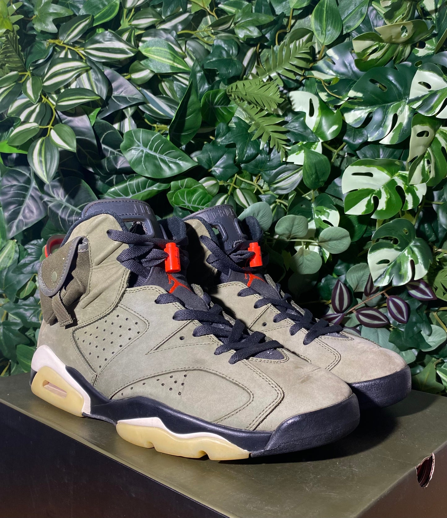 Jordan 6 X Travis Scott Olive