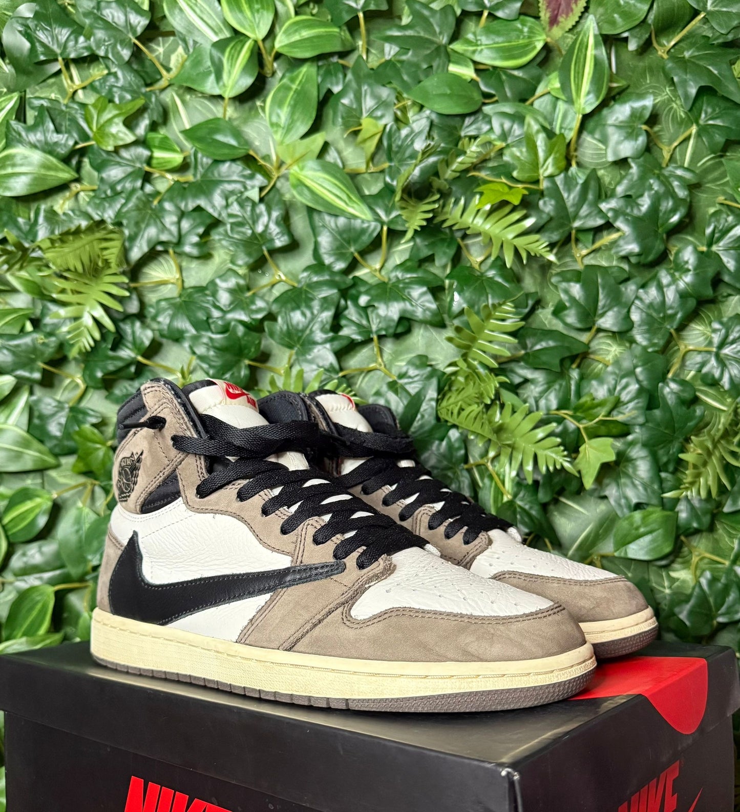Jordan 1 High X Travis Scott Dark