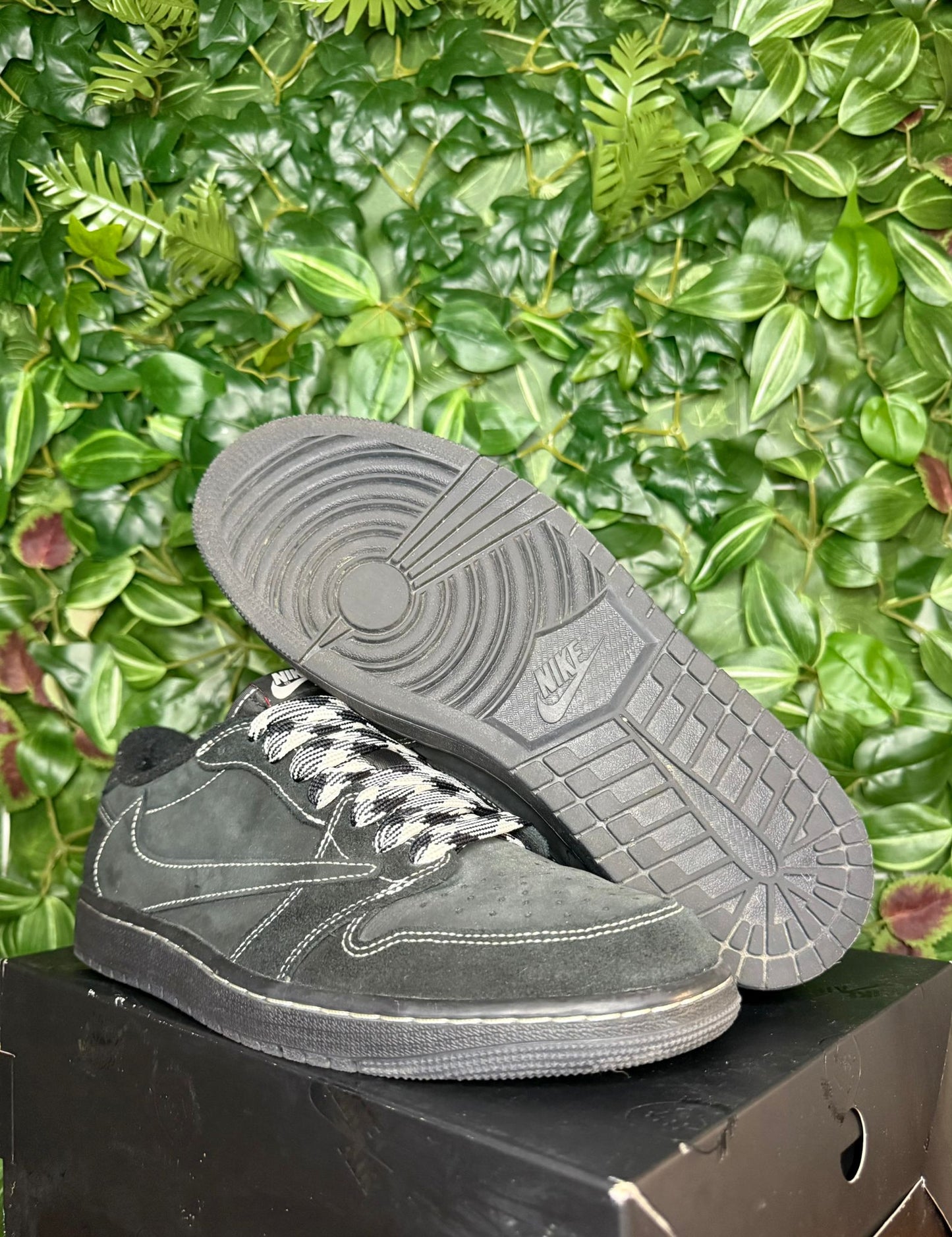 Jordan 1 Low X Travis Scott Black Phantom