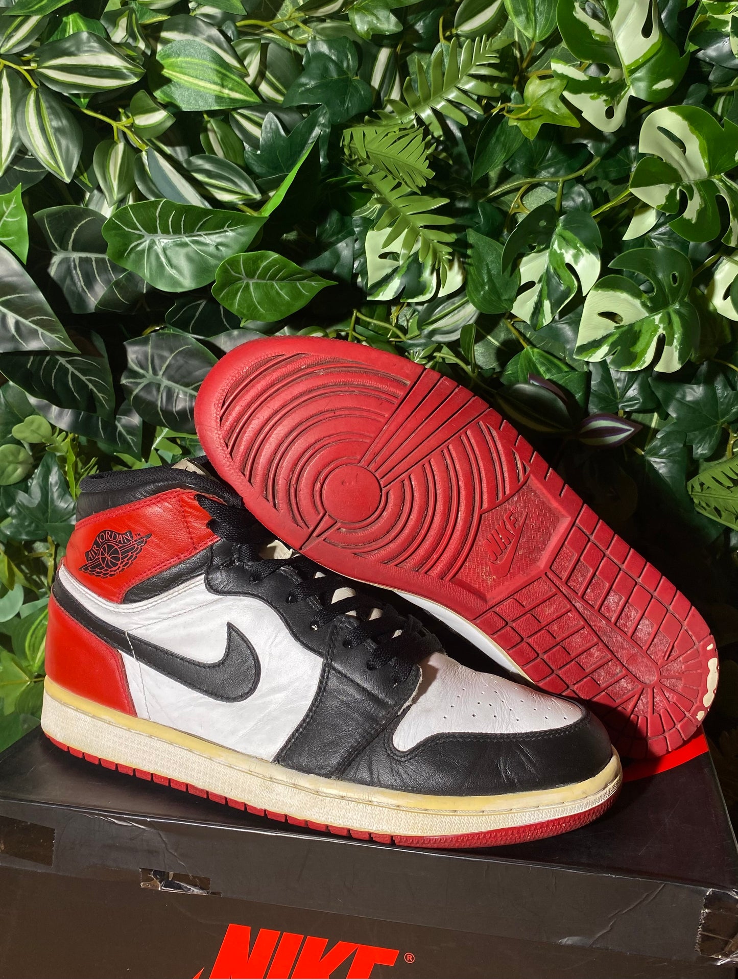 Jordan 1 High Black Toe (2013)