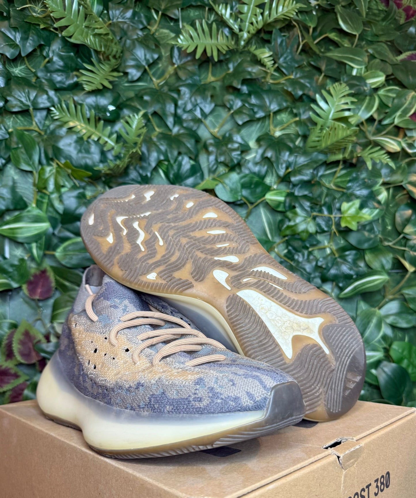 Yeezy Boost 380 brume