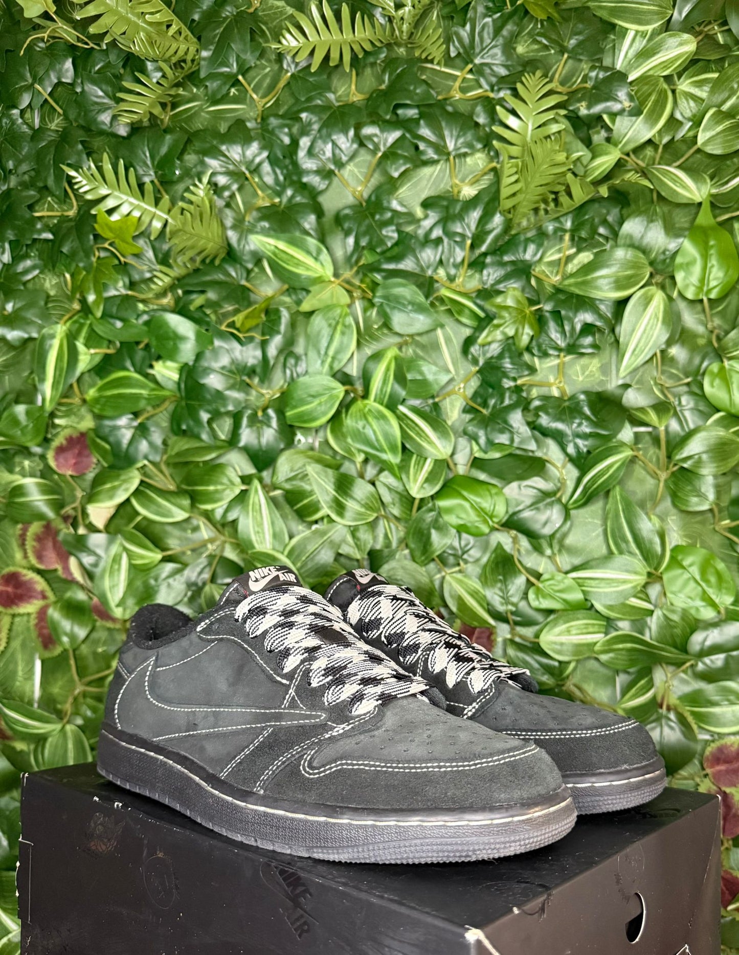 Jordan 1 Low X Travis Scott Black Phantom