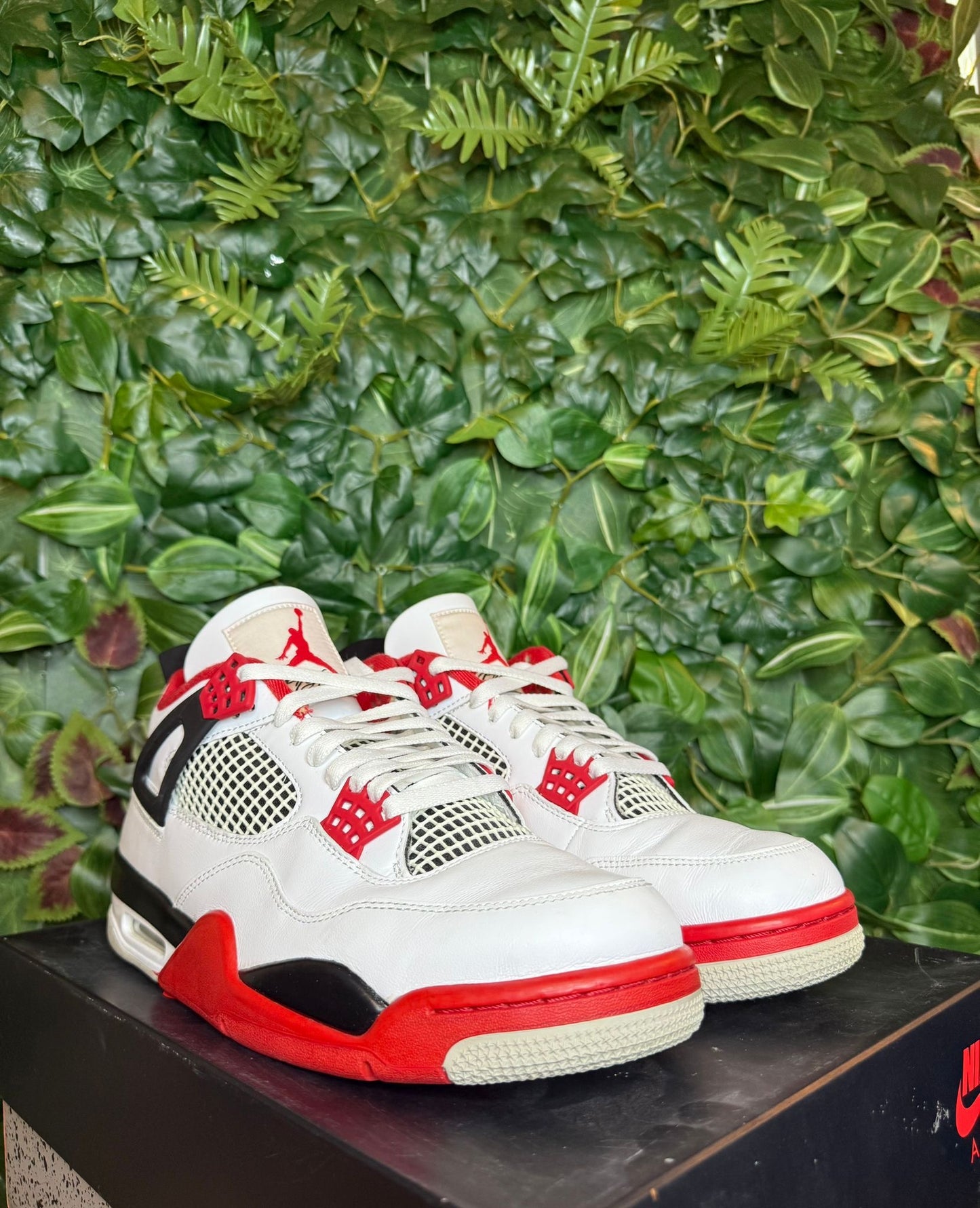 Jordan 4 Fire Red