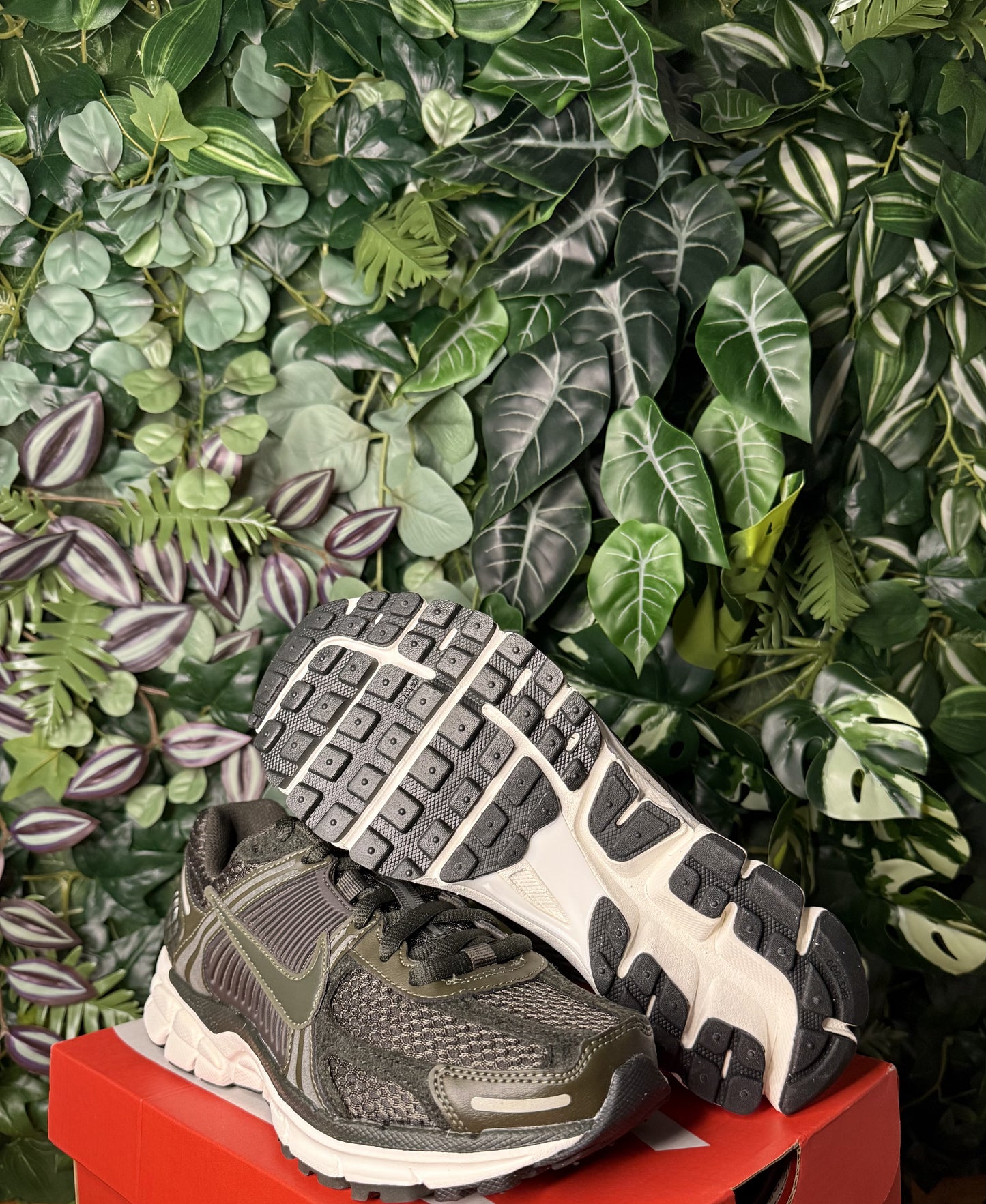 Vomero 5 Olive