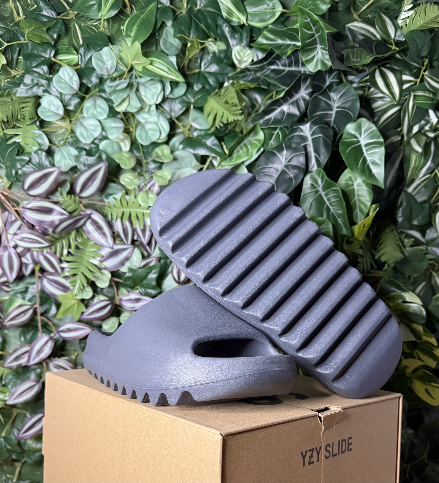 Yeezy Slide Slate Marine