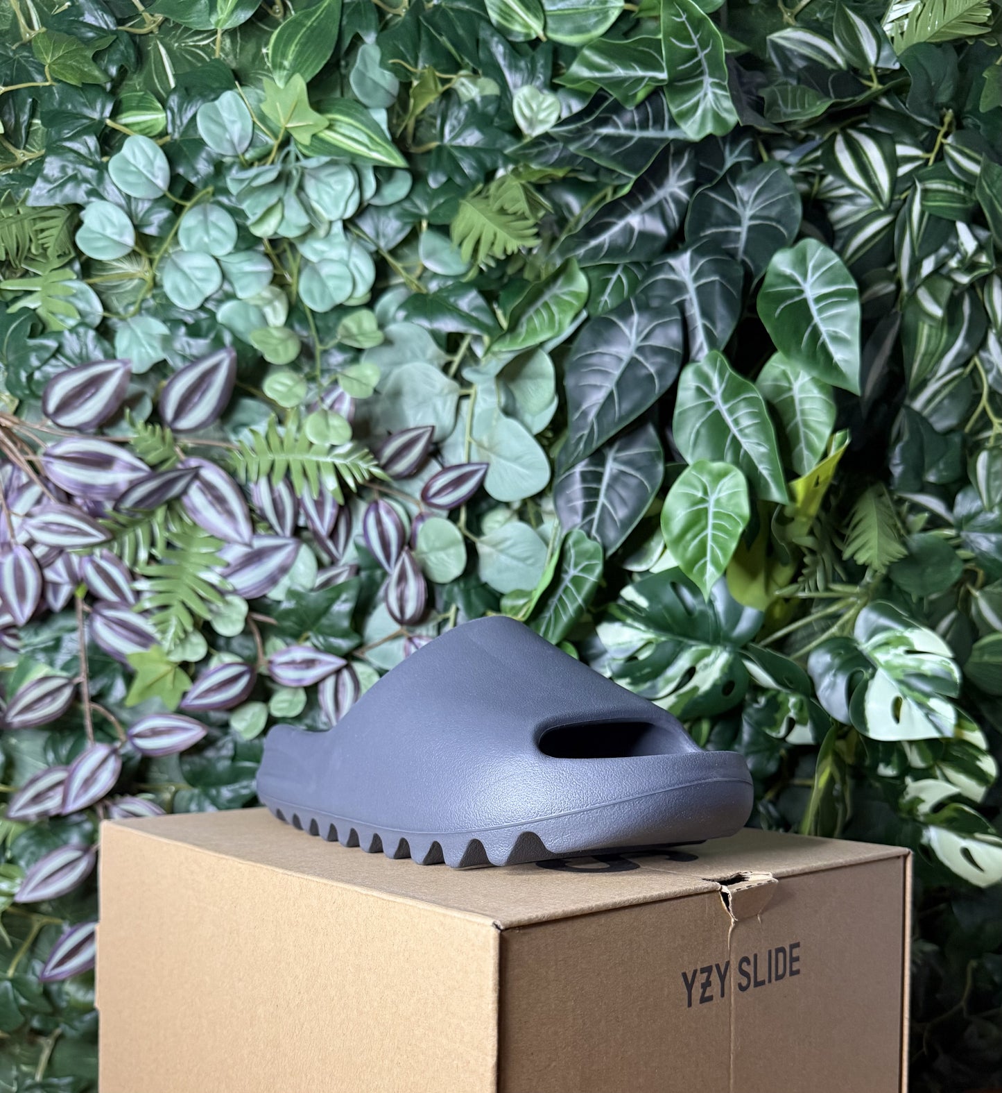 Yeezy Slide Slate Marine