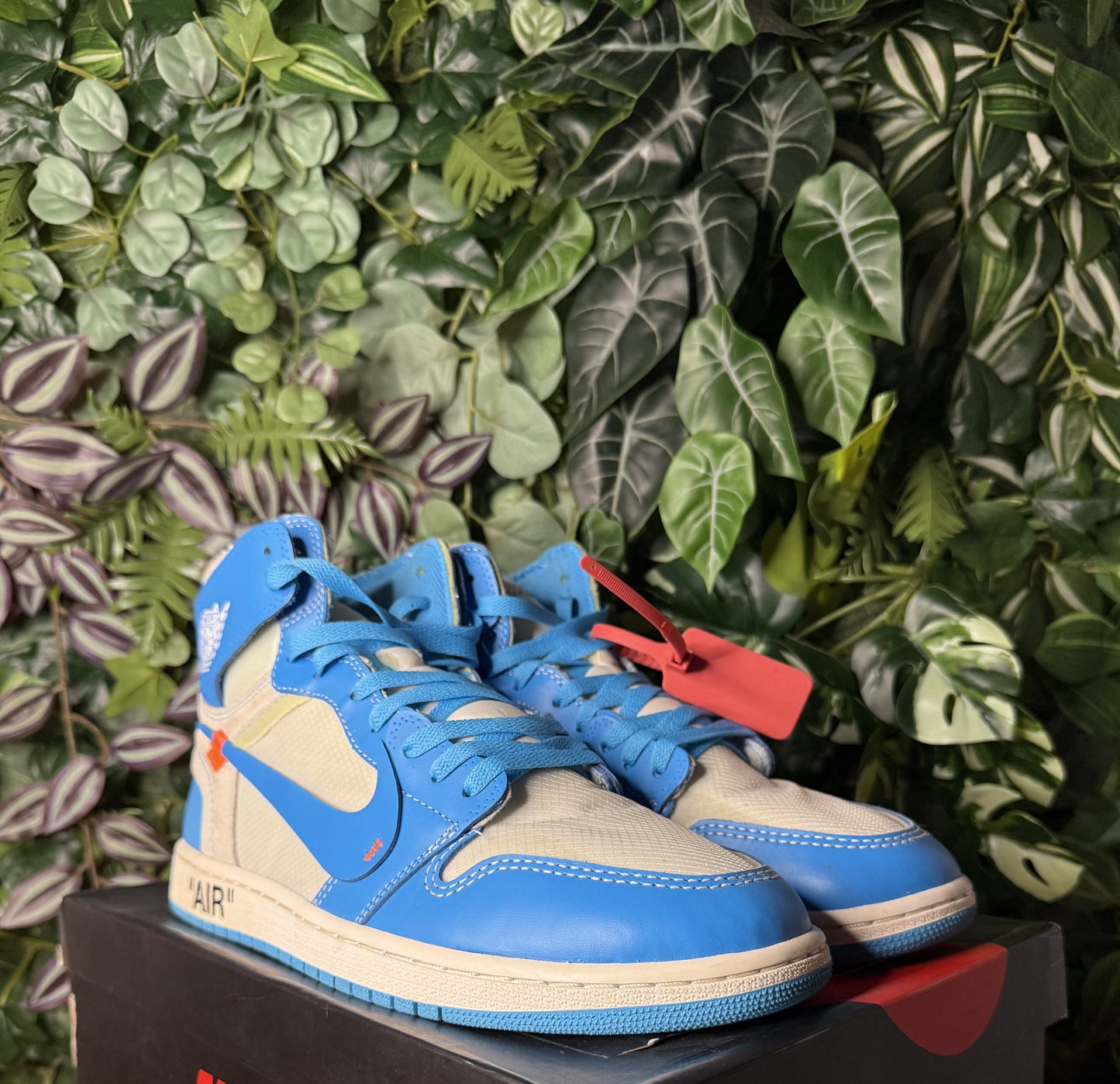 Jordan 1 High X Off-White UNC
