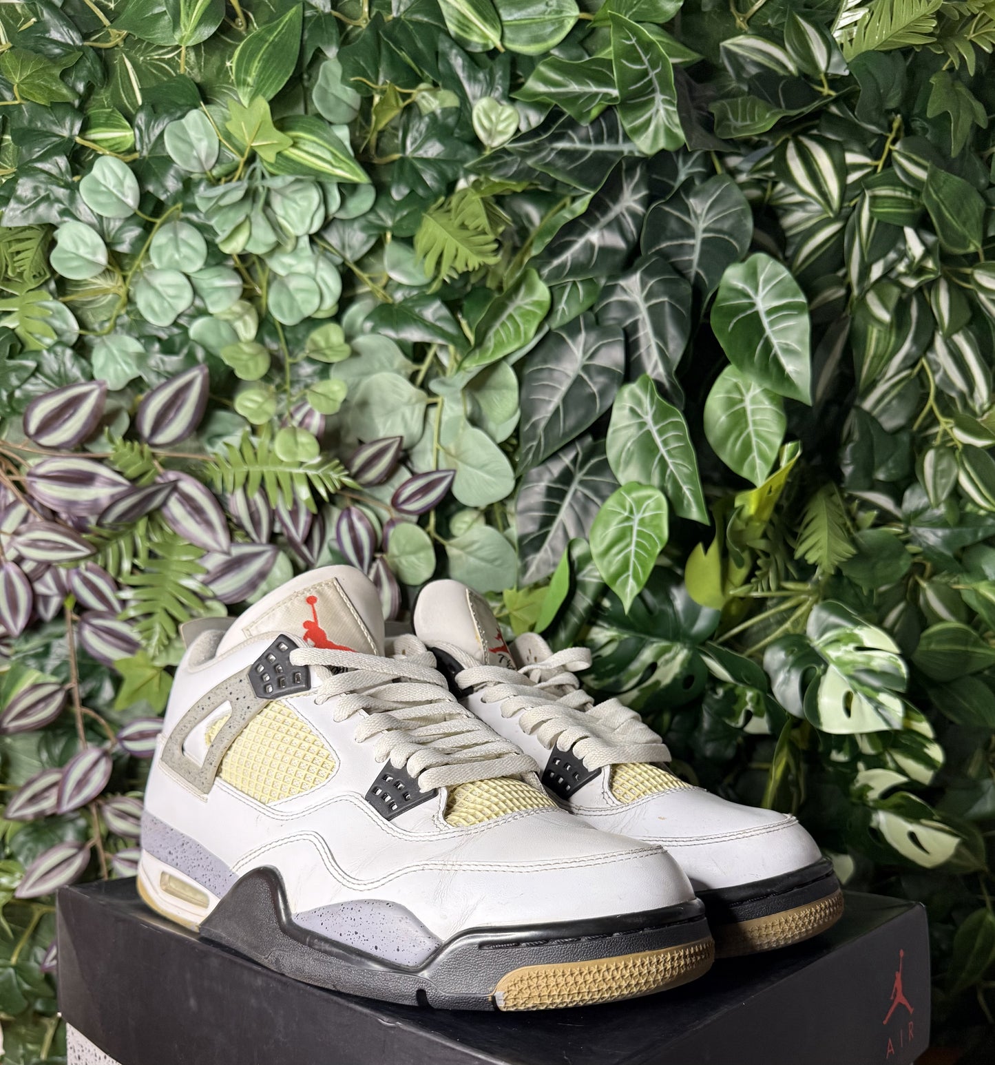Jordan 4 White Cement
