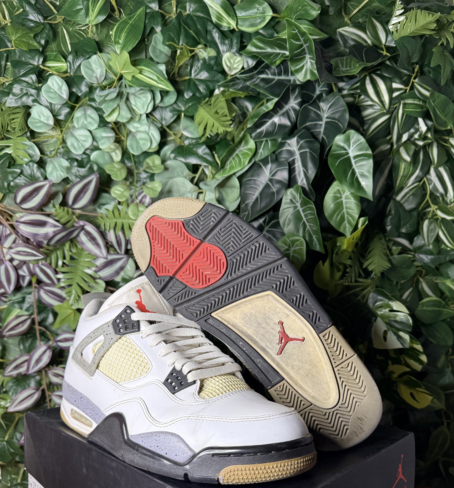 Jordan 4 White Cement