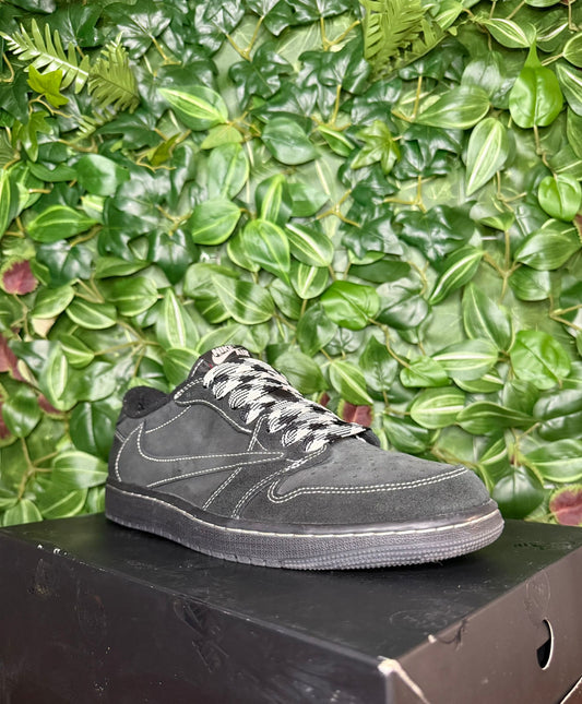 Jordan 1 Low X Travis Scott Black Phantom