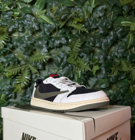 Jordan 1 Low X Travis Scott Olive