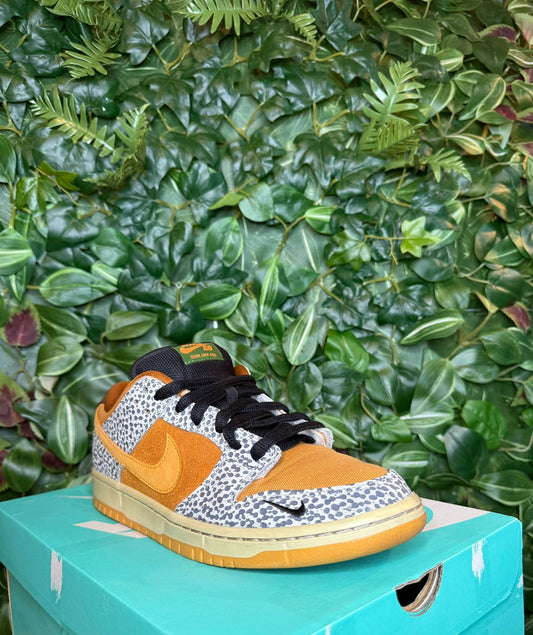 Dunk Low SB Safari