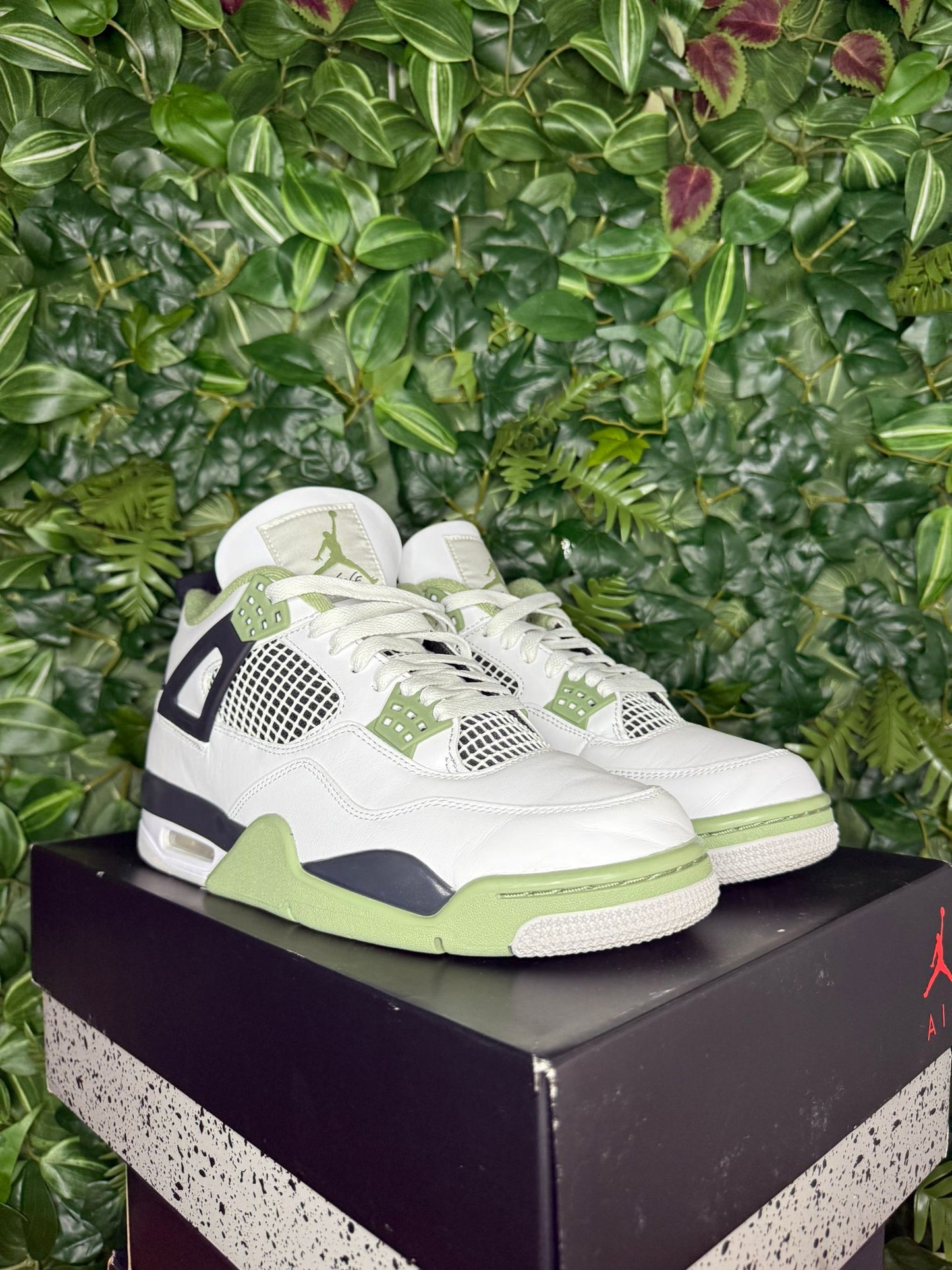 Jordan 4 Seafoam